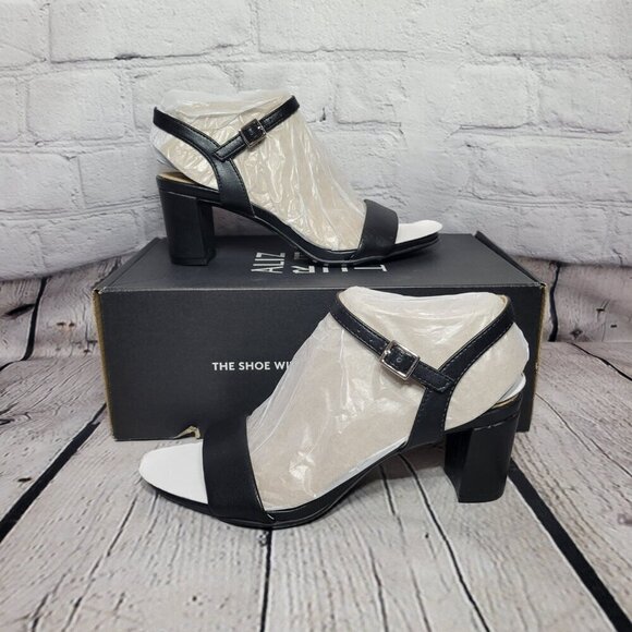 Naturalizer Womens Bristol Ankle Strap Sandal - Picture 2 of 8